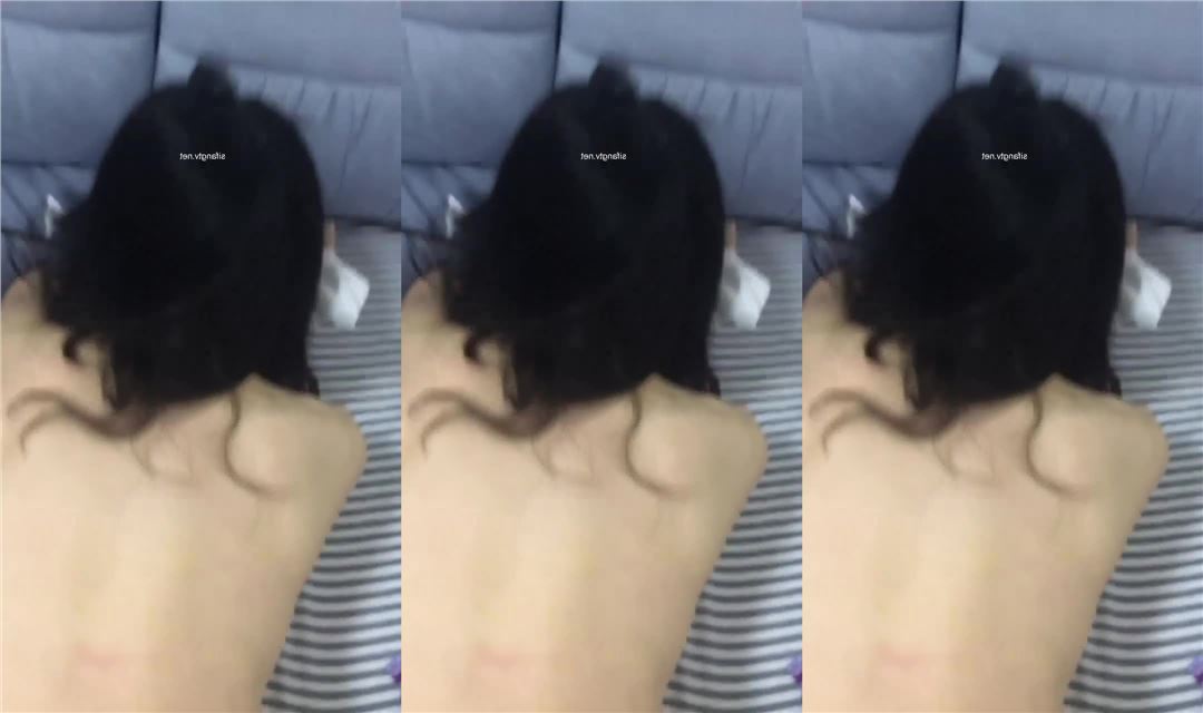 高颜值00后小女友和男友甜蜜啪啪自拍高颜值00后小女友和男友甜蜜啪啪自拍泄密流出 后入蜜桃臀 骑乘啪啪口爆 完美露脸